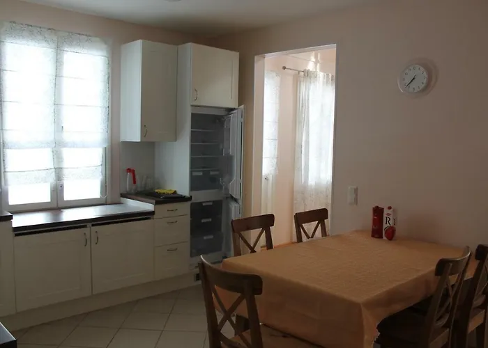 в финляндии, بيت للعطل *